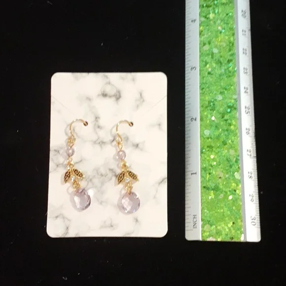 Dainty earrings - Picture 2 of 3